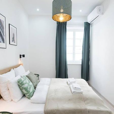 Trendy Central Apartment At Castle Budapest Esterno foto