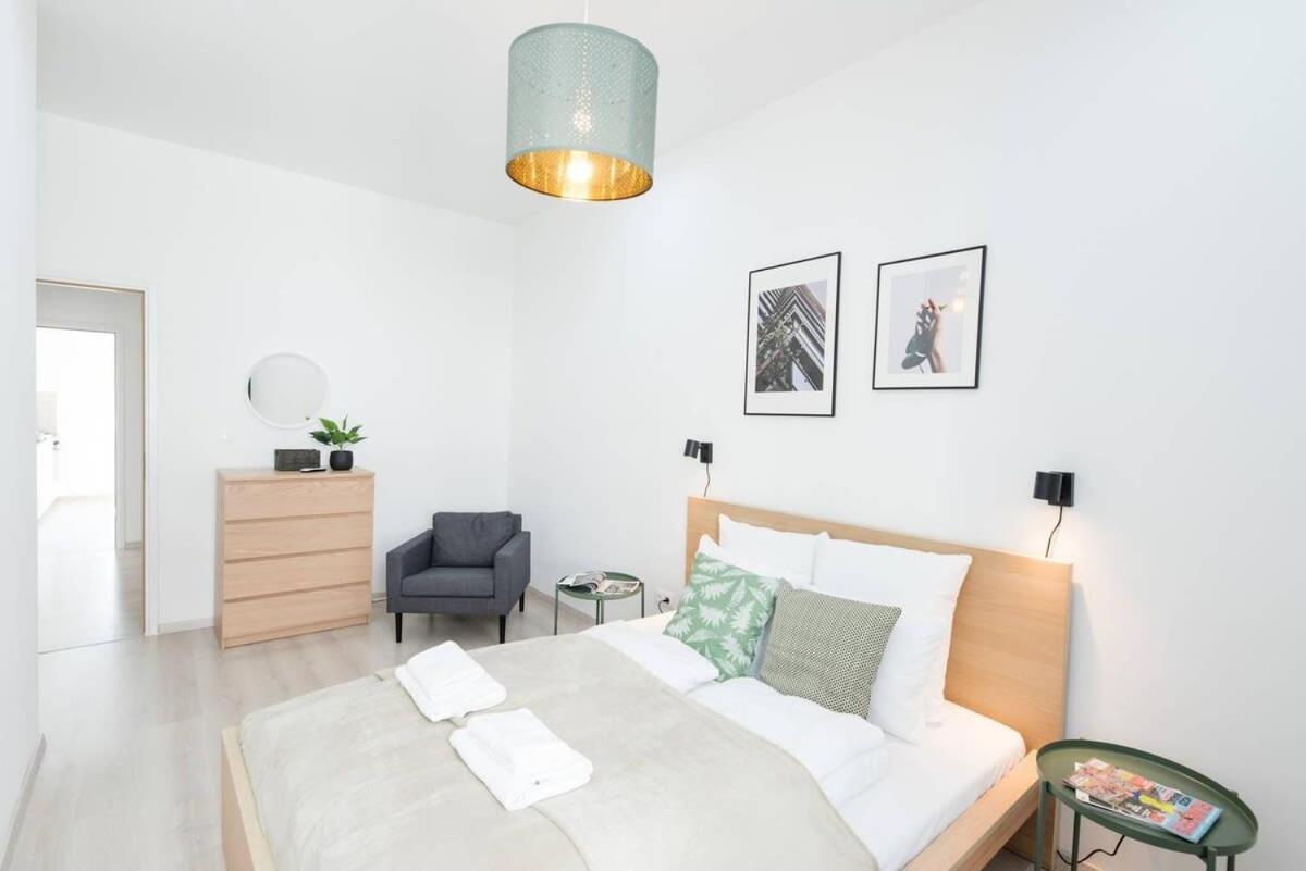 Trendy Central Apartment At Castle Budapest Esterno foto