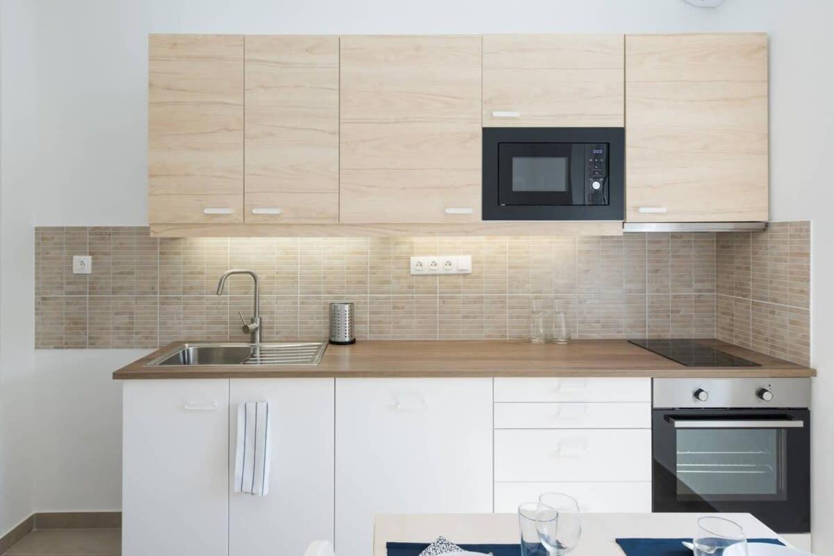 Trendy Central Apartment At Castle Budapest Esterno foto