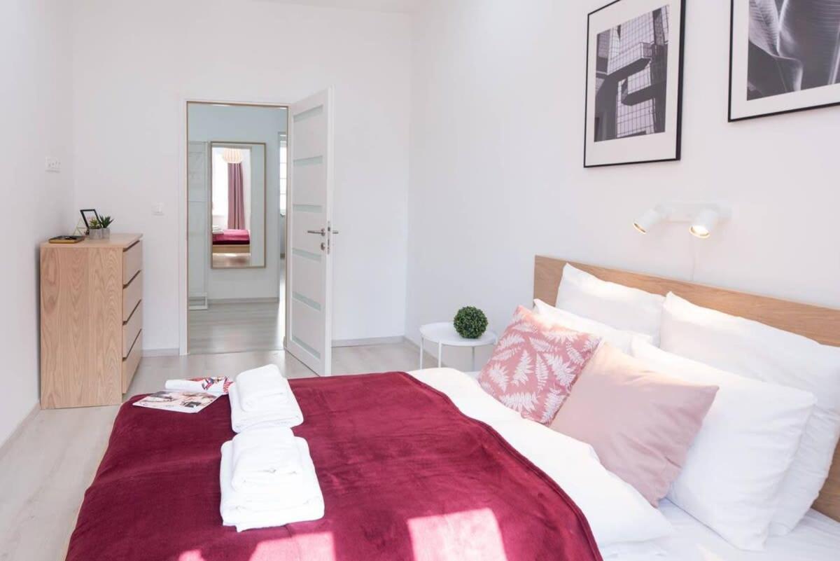 Trendy Central Apartment At Castle Budapest Esterno foto